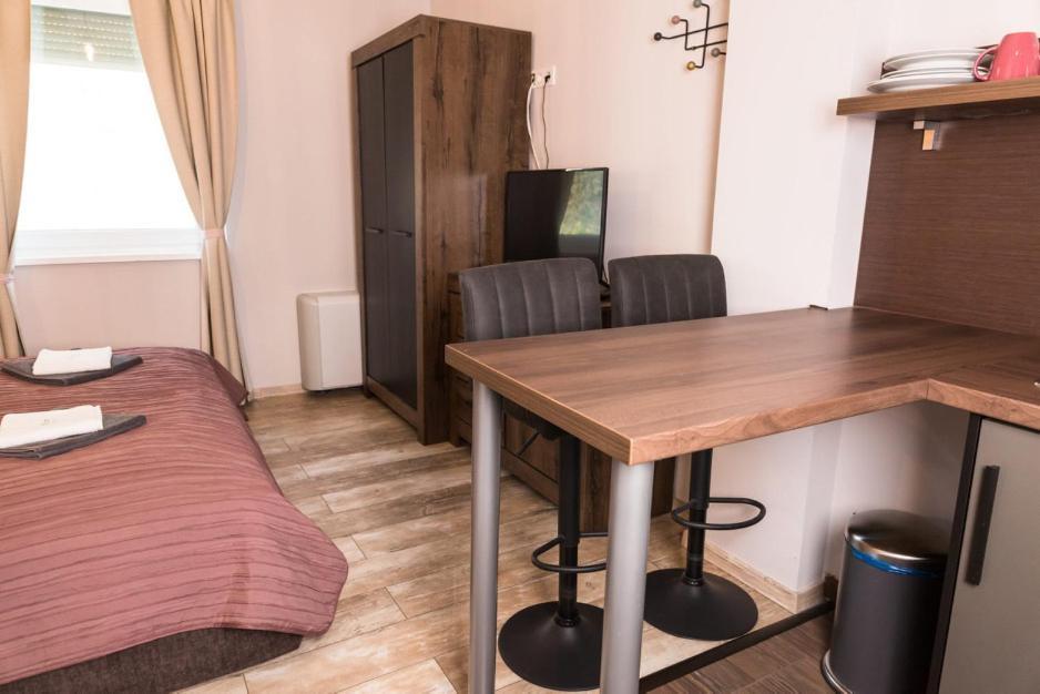 Balkon Apartmanhaz Panzio Balatonfüred Exterior foto